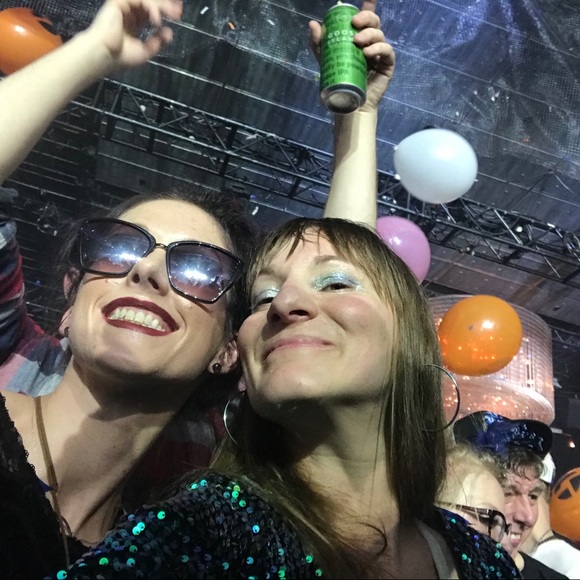 Meet your Posher, Chelsea - Picture 1 of 5